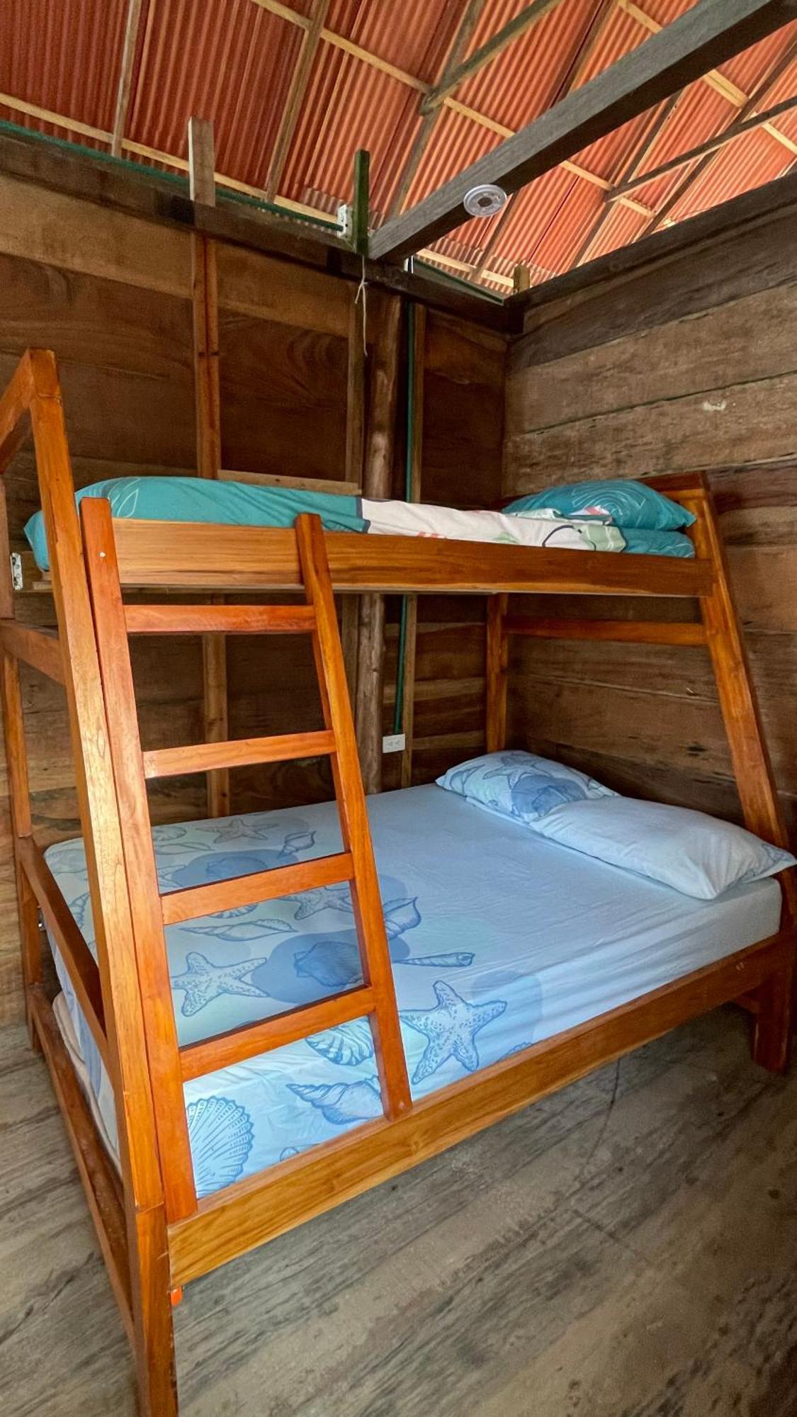Hostal Velero Relax Guachaca Exteriör bild