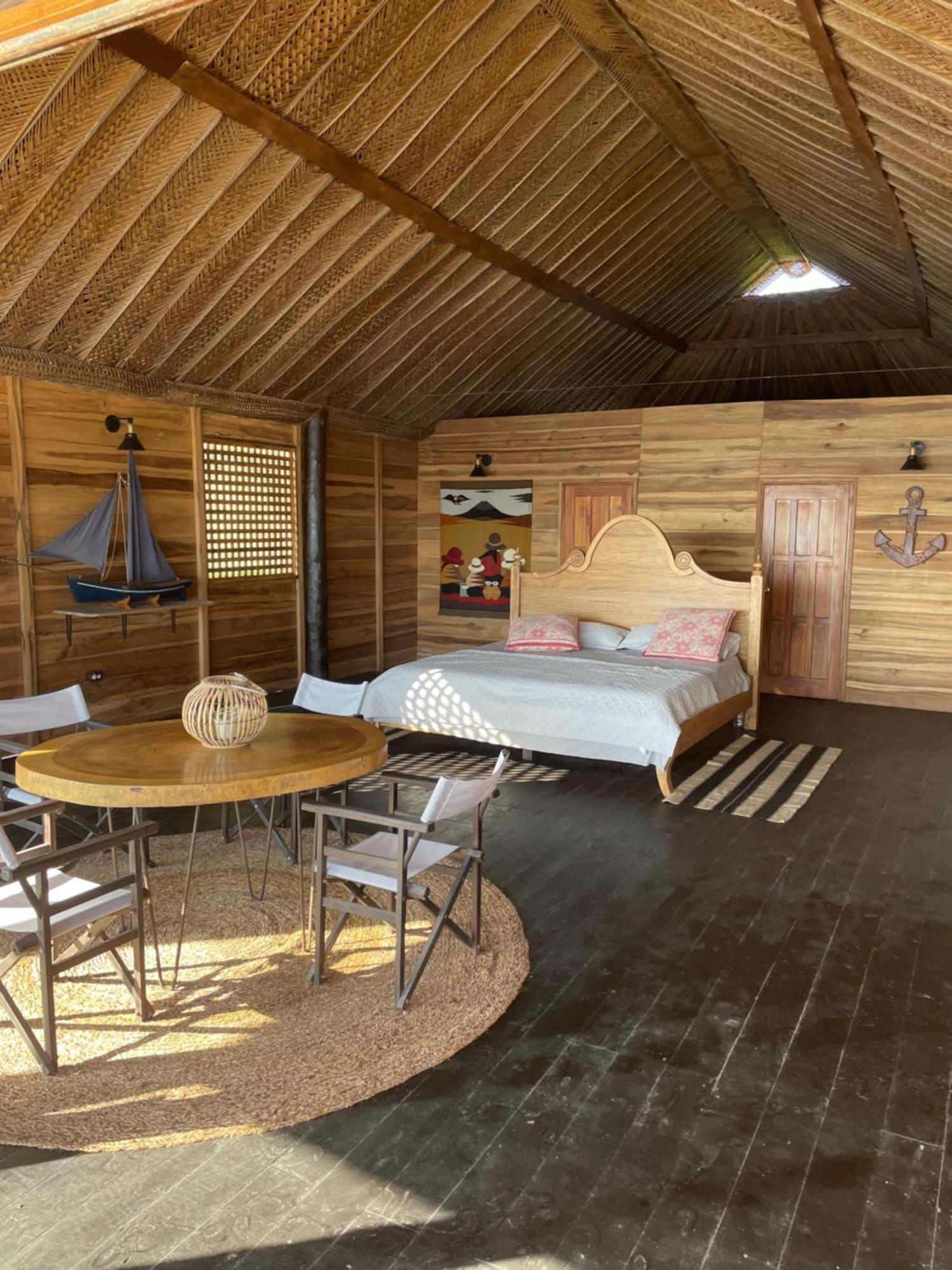 Hostal Velero Relax Guachaca Exteriör bild