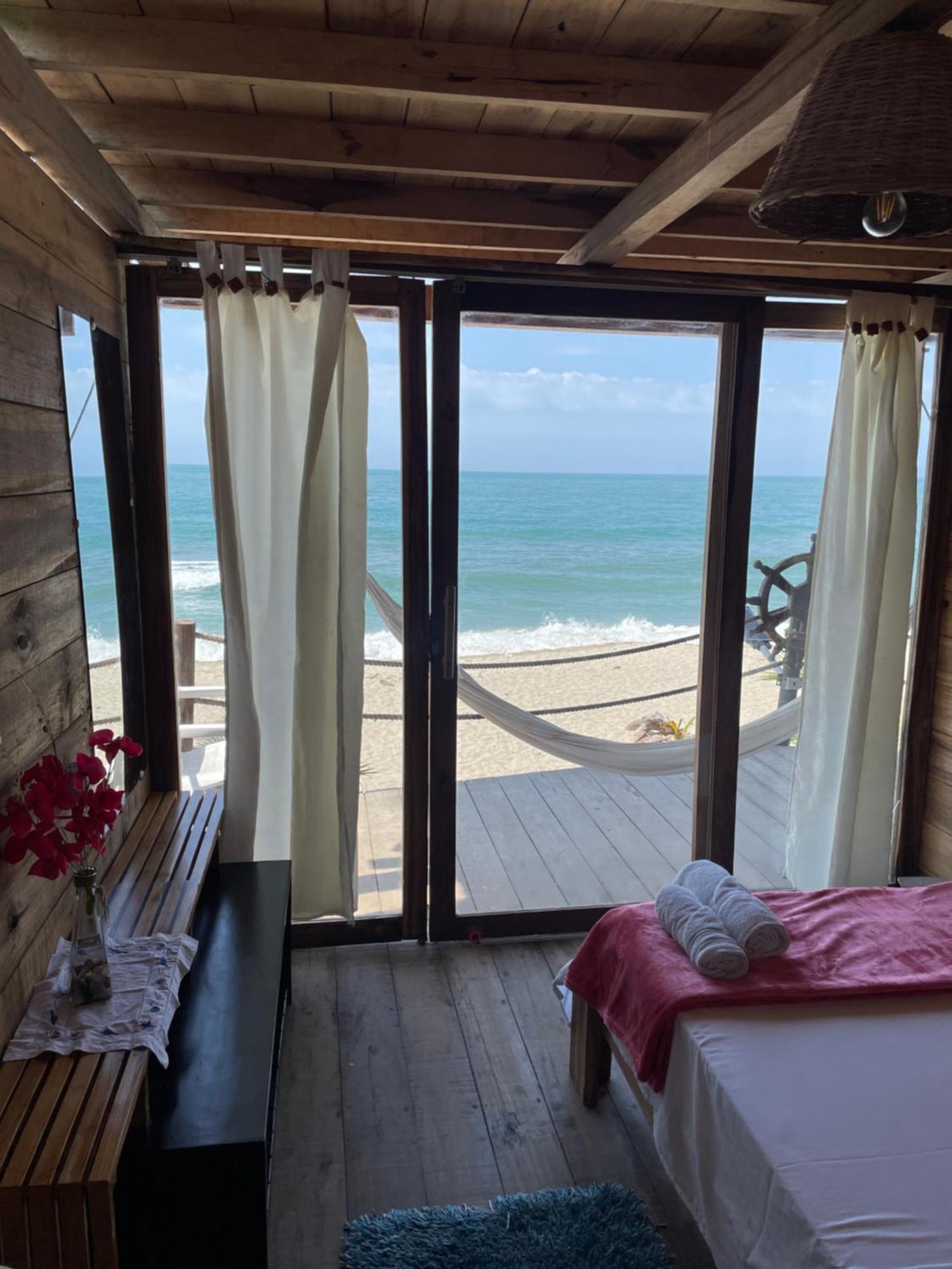 Hostal Velero Relax Guachaca Exteriör bild