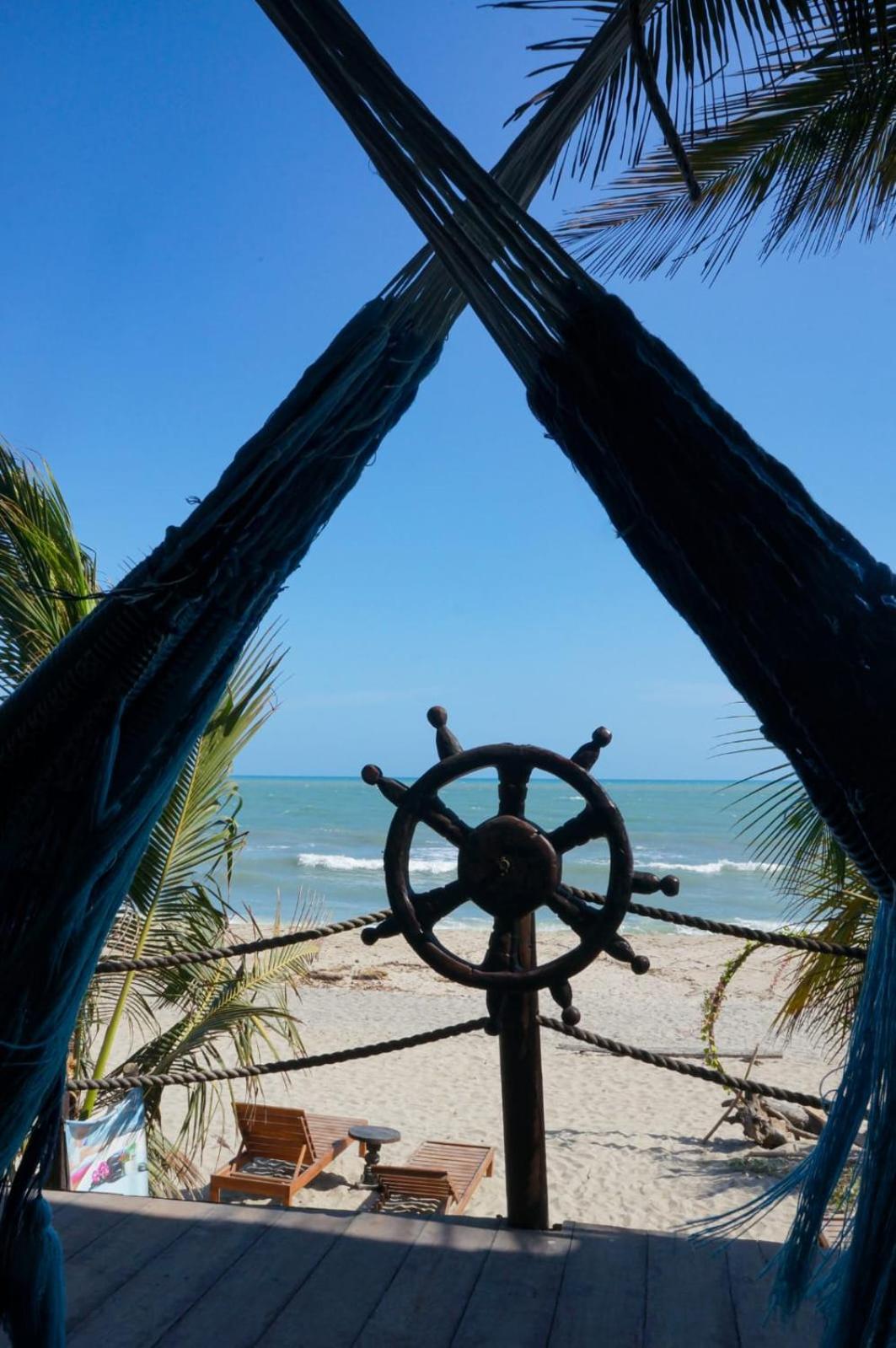 Hostal Velero Relax Guachaca Exteriör bild